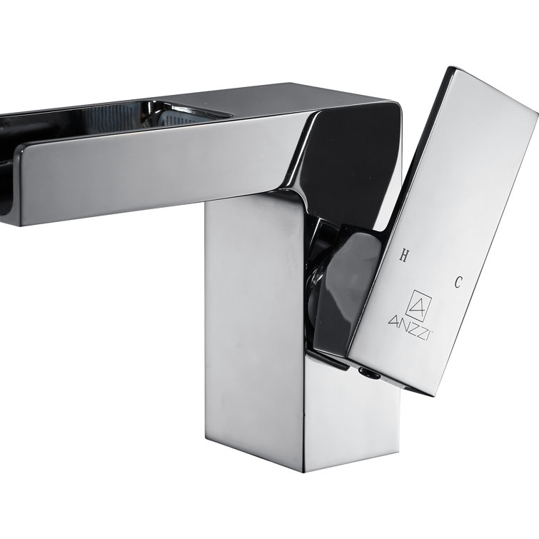 Polished Chrome Single-Handle Bathroom Faucet with Drain Assembly