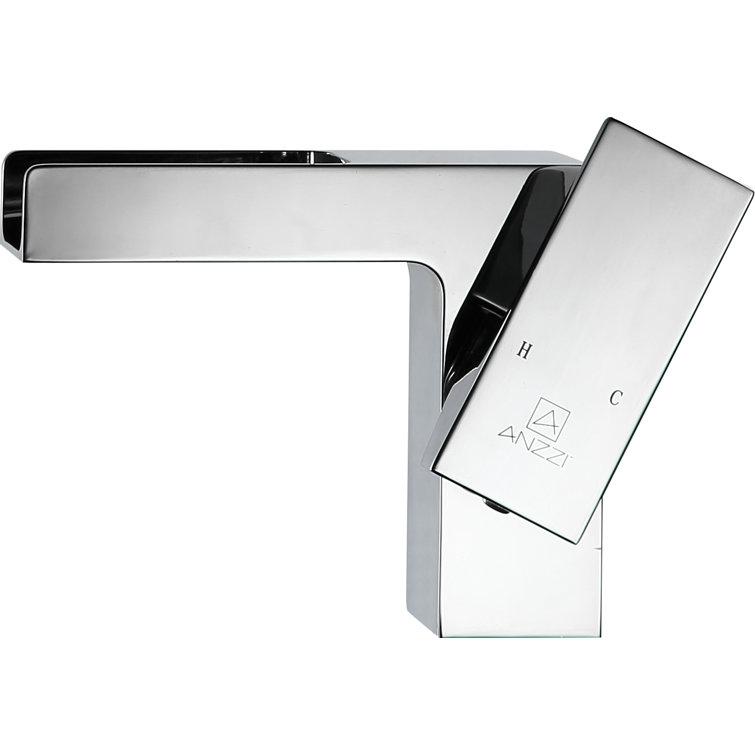 Polished Chrome Single-Handle Bathroom Faucet with Drain Assembly