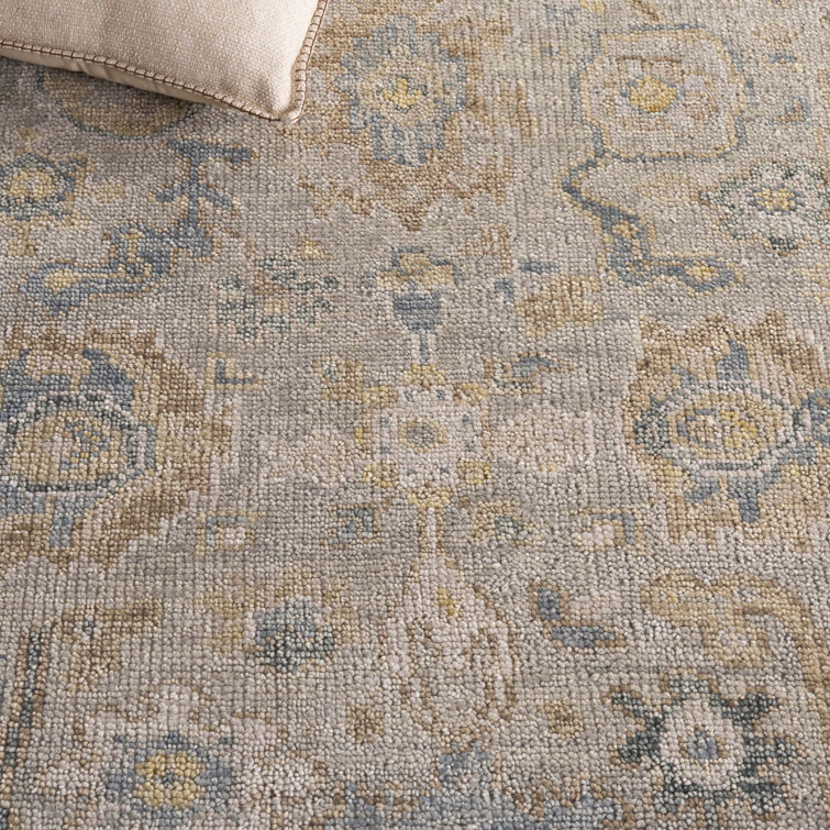 Gray and Beige Hand-Knotted Wool 6' x 9' Rug