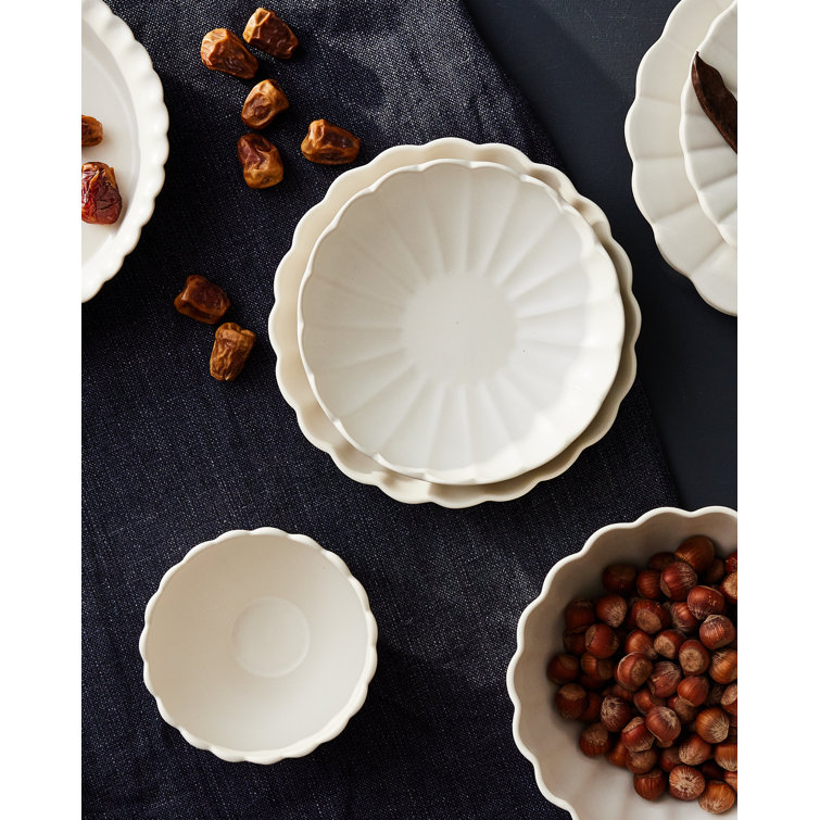 White Ceramic Scalloped Edge Microwave Safe Salad Bowls Set
