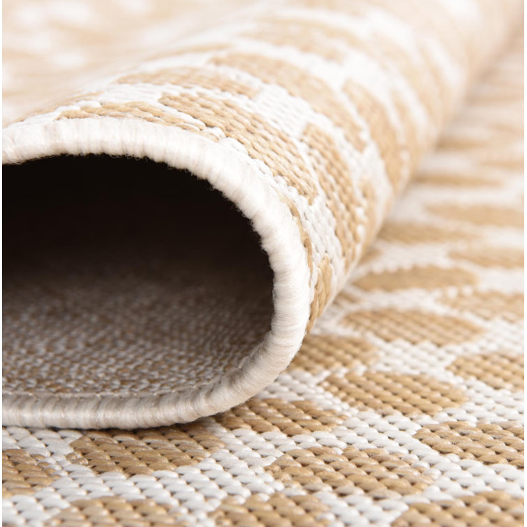 Cape Town Elegance 6'7" Beige Abstract Synthetic Round Rug