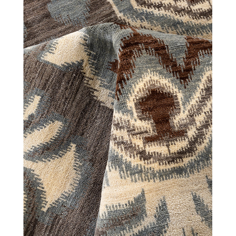 Gray Hand-Knotted Wool Medallion Area Rug, 9' 1" x 12' 5"