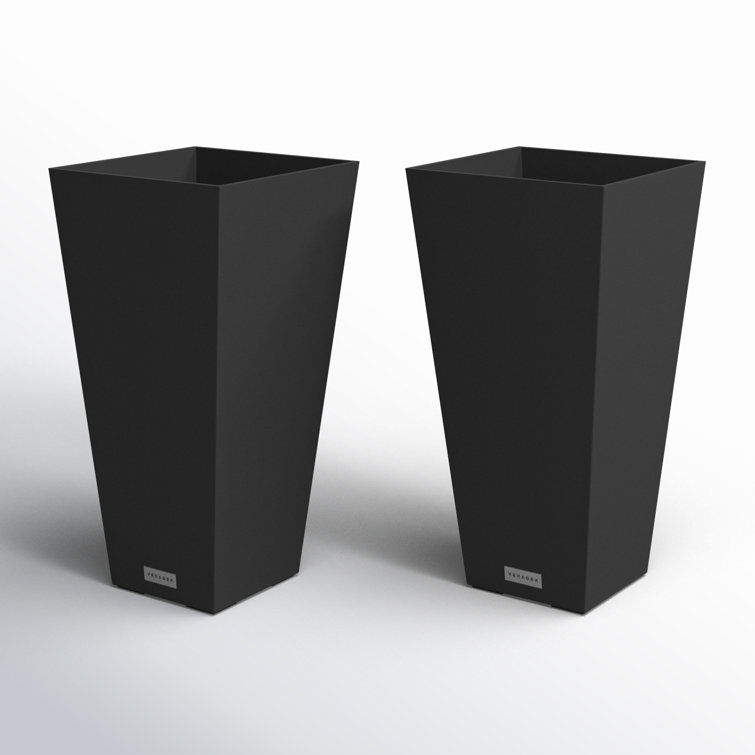 Black 26" Tall Modern Plastic Planter Set