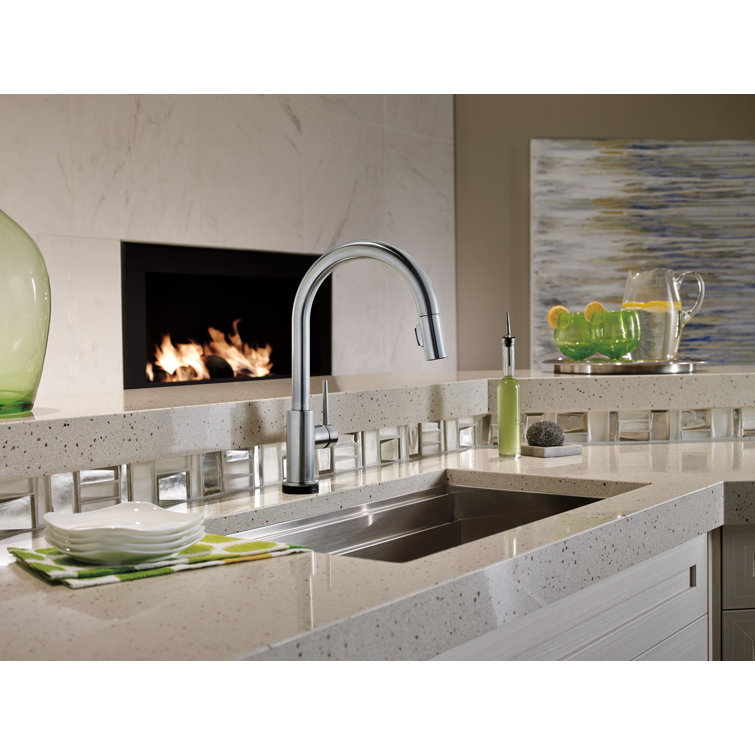 Stainless Steel Modern Pull-Down Kitchen Faucet with Spray
