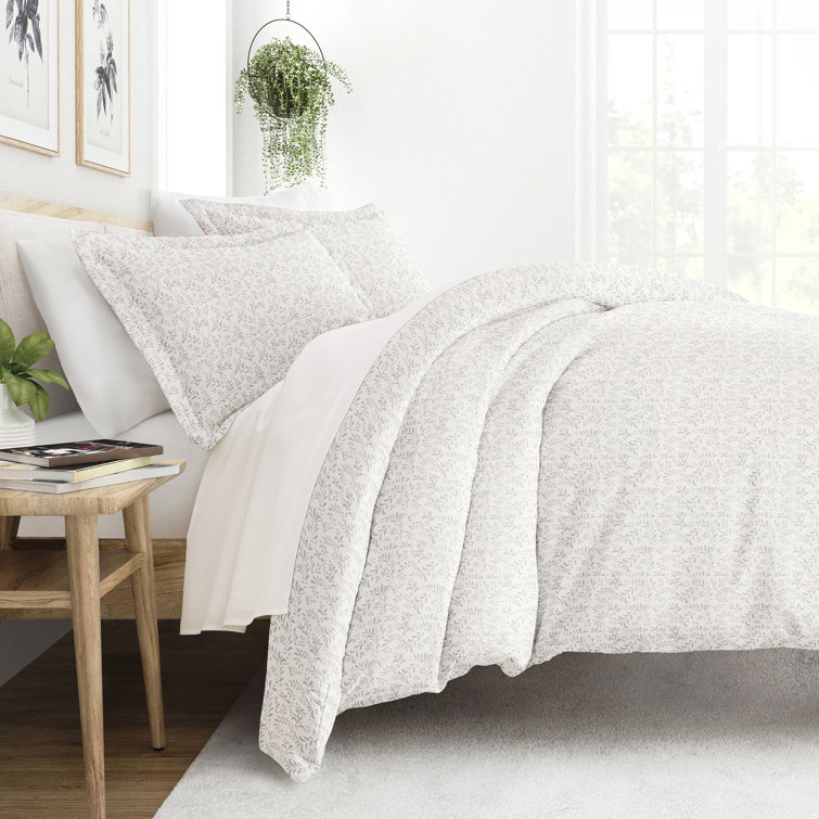 Light Gray Floral Microfiber Queen Duvet Cover Set with Shams