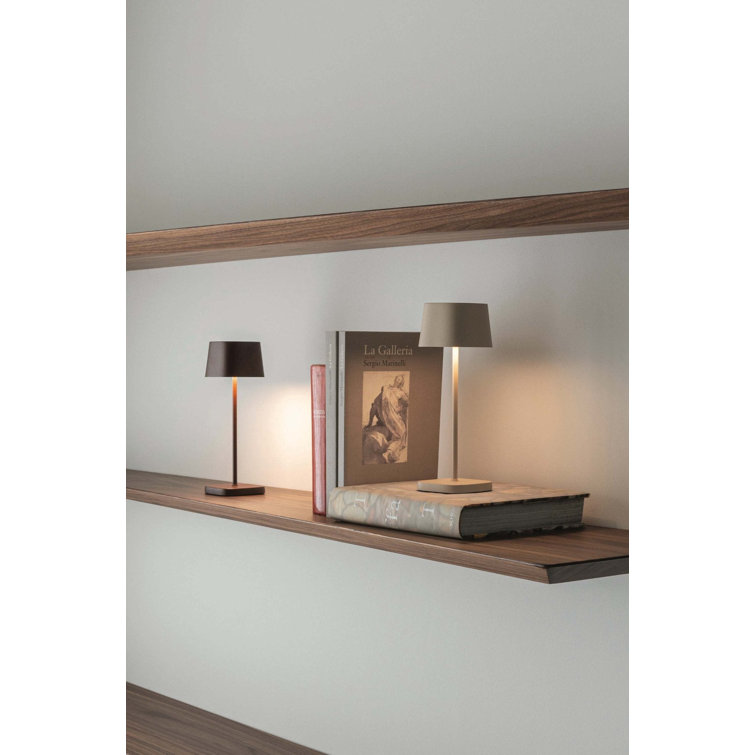 Sand Cordless Touch-Control Outdoor LED Table Lamp