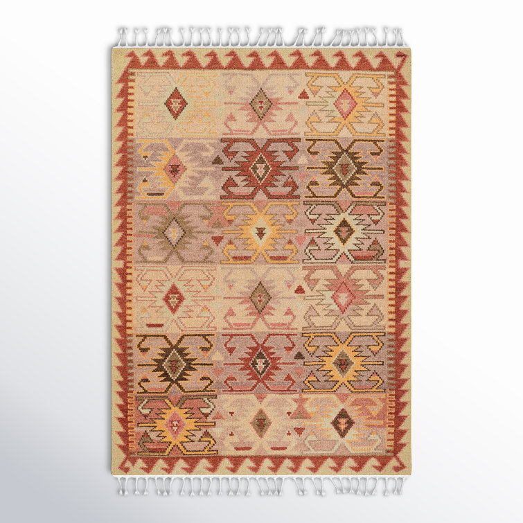 Bohemian Chic Red Wool 4' x 6' Hand-Knotted Area Rug