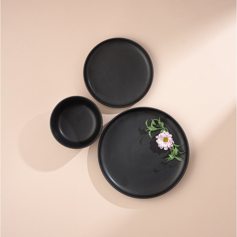 Matte Black Ceramic 18-Piece Dinnerware Set for 6