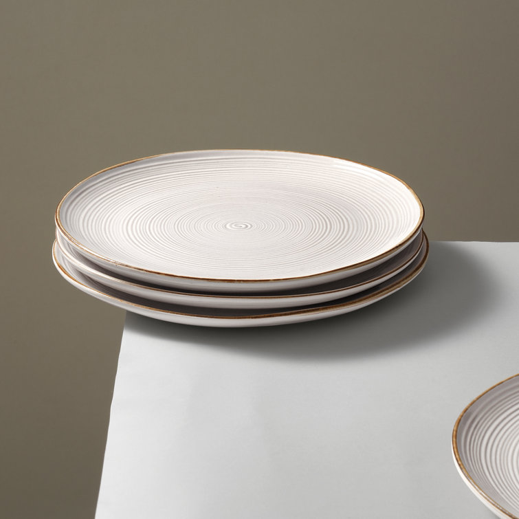 Off-White Ceramic Dinner Plate Set with Delicate Threaded Lines