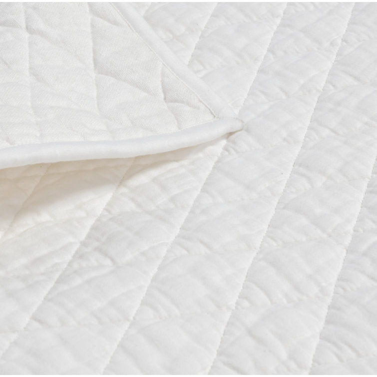 White Textured Cotton Queen Quilt