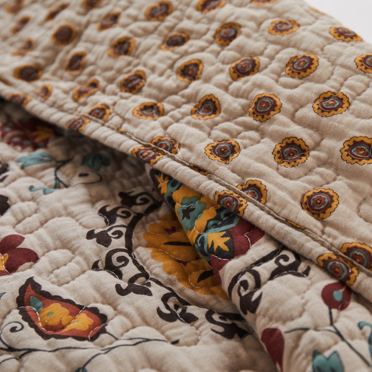 Full Brown Cotton Reversible Quilt Set with Floral Crests