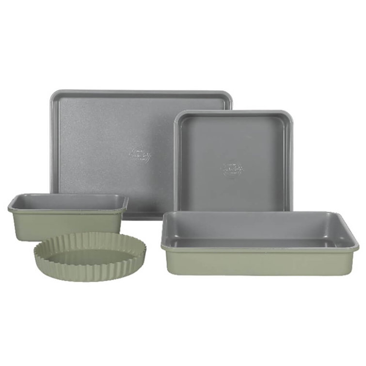 Juniper Green Carbon Steel Nonstick Bakeware Set