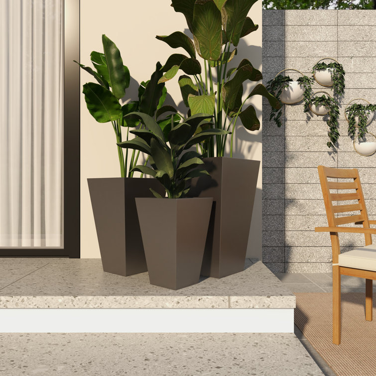 Gray Tall Modern Indoor/Outdoor Planter Set of 3