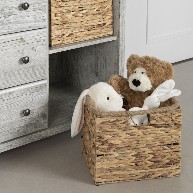 Seaside Pine Cottage-Style 3-Drawer Dresser with Baskets
