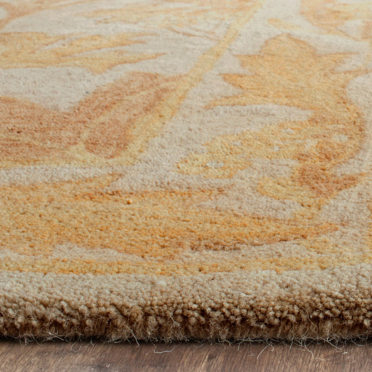 Antiquity Beige and Gold Hand-Tufted Wool Runner Rug