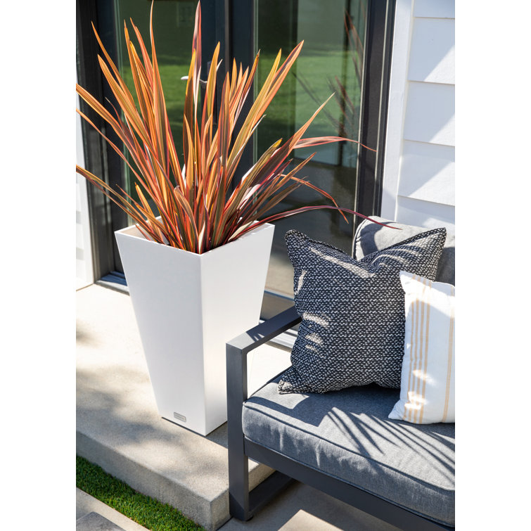 Midland Modern 26" White Recycled Plastic Indoor/Outdoor Planter