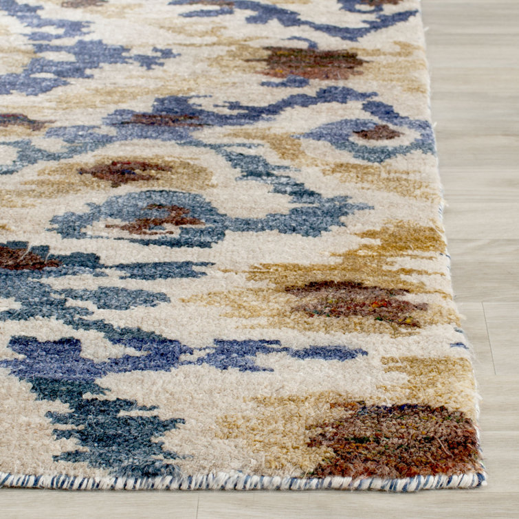 Luxor Blue and Beige Hand-Knotted Silk 6' x 9' Rug
