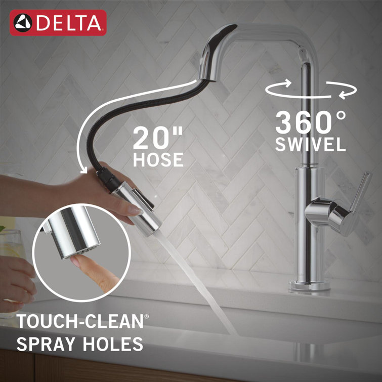 Chrome Single Handle Pull-Down Kitchen Faucet with Magnetic Docking