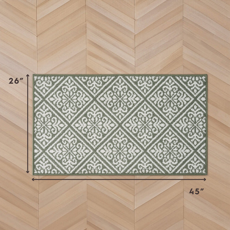 Ivory and Sage Tufted Washable Non-slip Synthetic Rug 26" x 45"