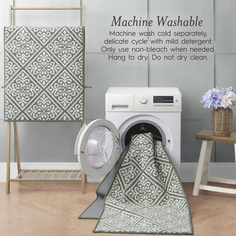 Ivory and Sage Tufted Washable Non-slip Synthetic Rug 26" x 45"