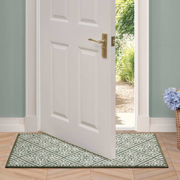 Ivory and Sage Tufted Washable Non-slip Synthetic Rug 26" x 45"