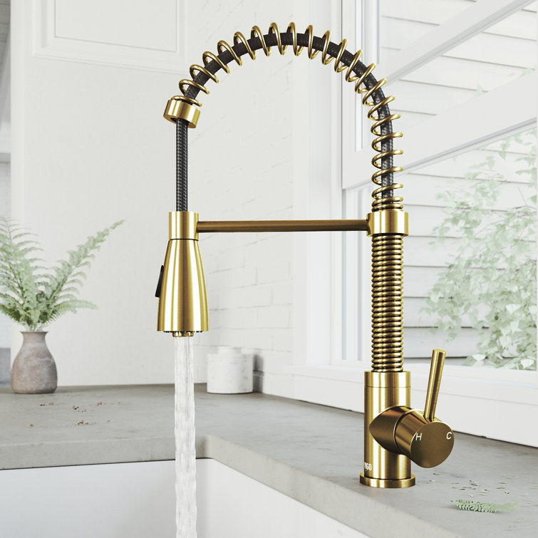 Elegant Matte Gold Pull-Down Kitchen Faucet with 360° Swivel Spout