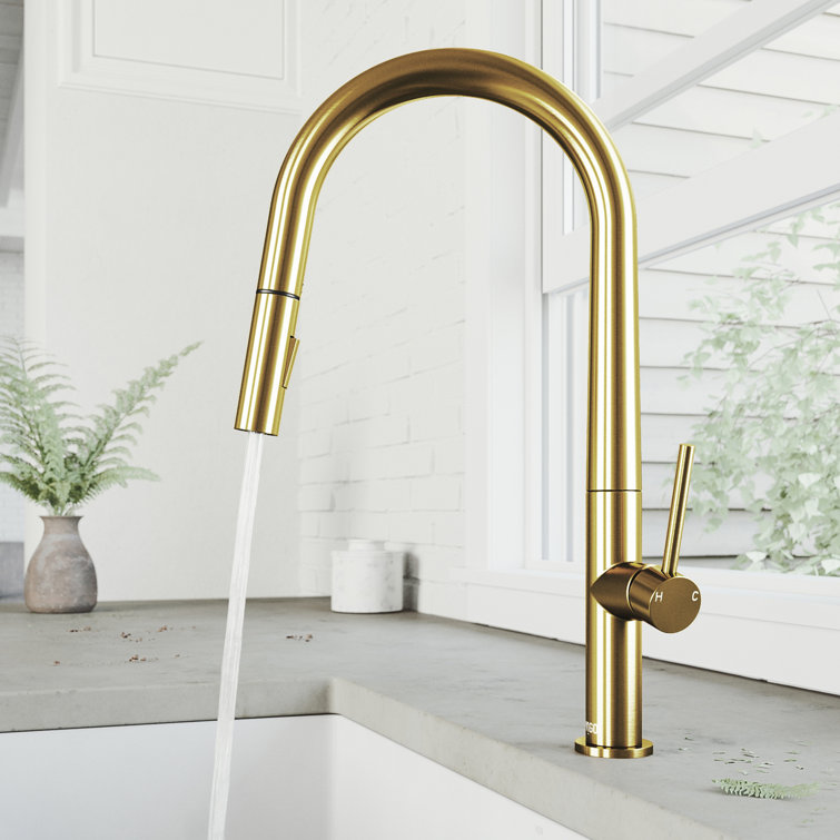 Matte Gold Single Handle Pull-Down Kitchen Faucet with Spray