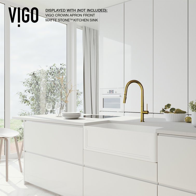 Matte Gold Single Handle Pull-Down Kitchen Faucet with Spray