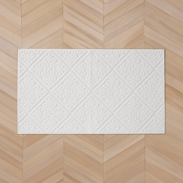 Ivory Synthetic Tufted Non-slip Washable Rectangular Rug 26" x 45"