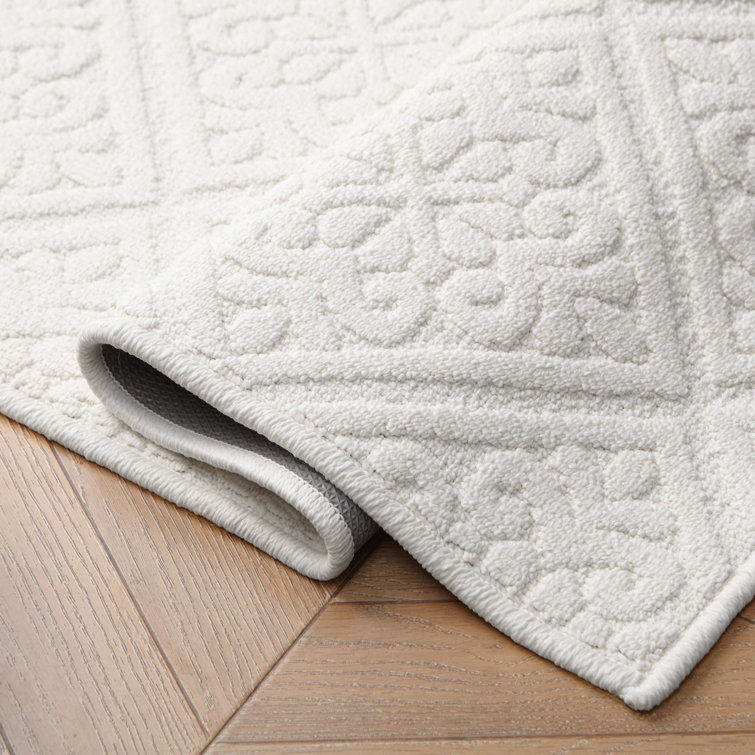 Ivory Synthetic Tufted Non-slip Washable Rectangular Rug 26" x 45"