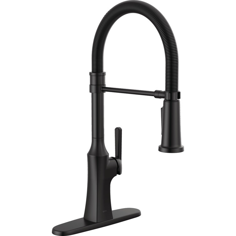 Matte Black Zinc Single Handle Pull Down Kitchen Faucet
