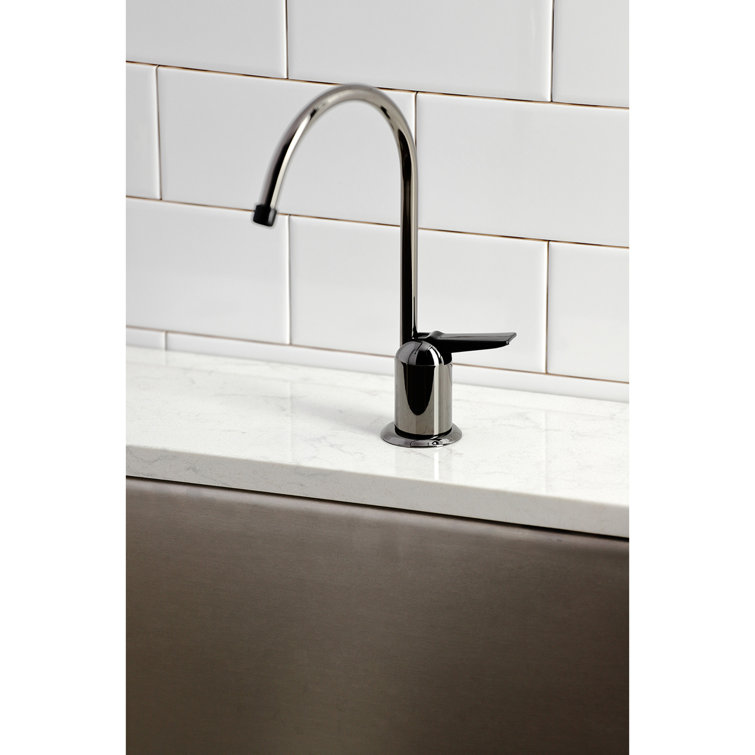 Black Stainless Steel Single-Handle Water Filtration Faucet