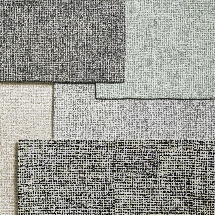 Ivory and Light Green Hand-Tufted Wool 8' x 10' Rug
