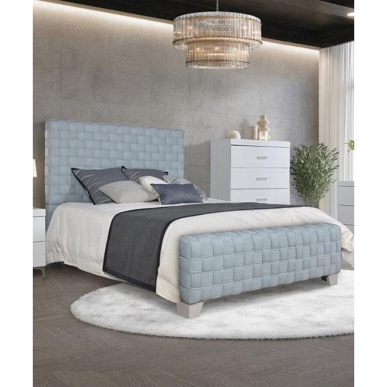 Light Teal Chenille Upholstered Queen Bed with Tufted Headboard and Drawers