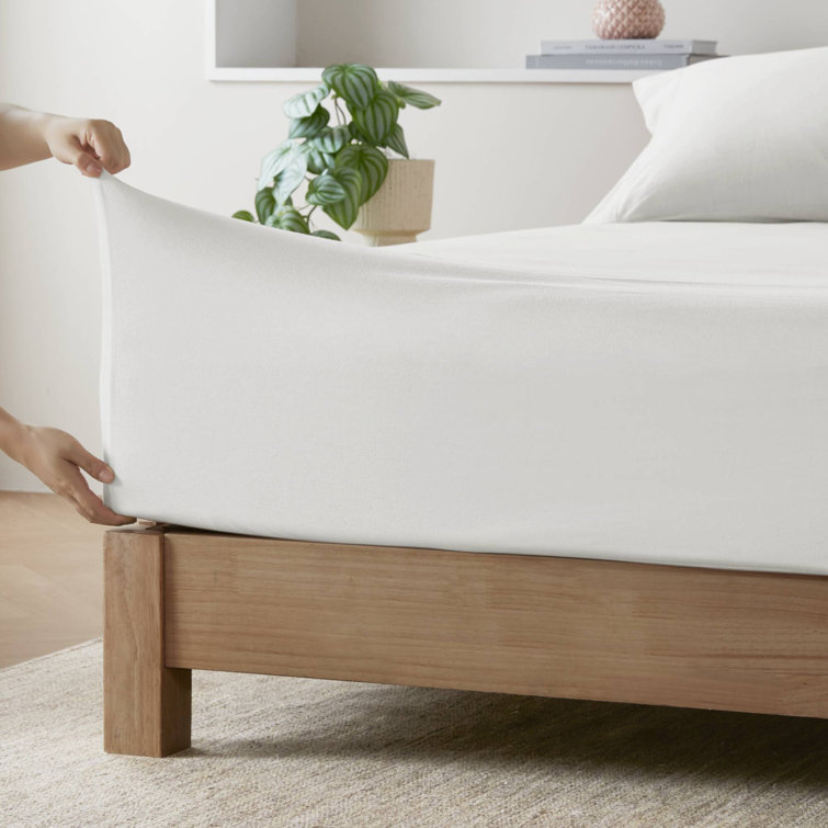 White Twin Polyester Jersey Knit Sheet Set