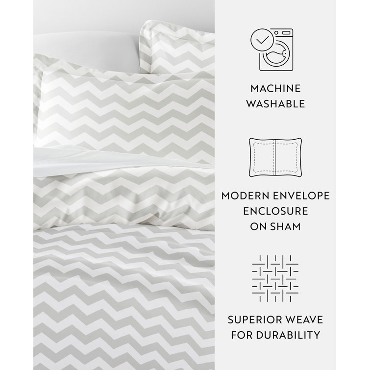 Gray and White Geometric Microfiber Queen Duvet Cover Set