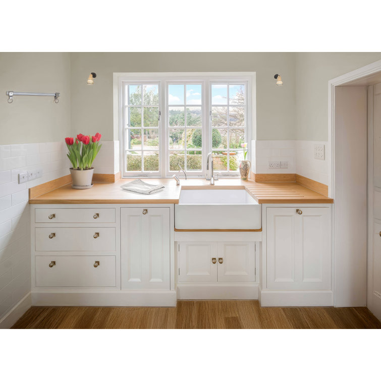 White 33" Fireclay Farmhouse Single Bowl Kitchen Sink