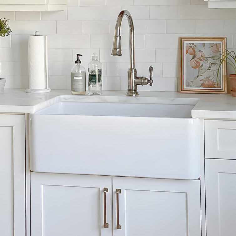 White 33" Fireclay Farmhouse Single Bowl Kitchen Sink
