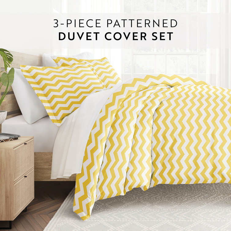 Queen Yellow and White Microfiber Geometric Duvet Cover Set