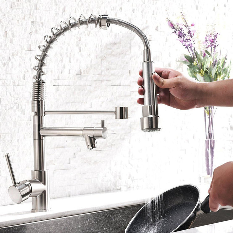 Stainless Steel Single Handle Kitchen Faucet with Pull-out Spray