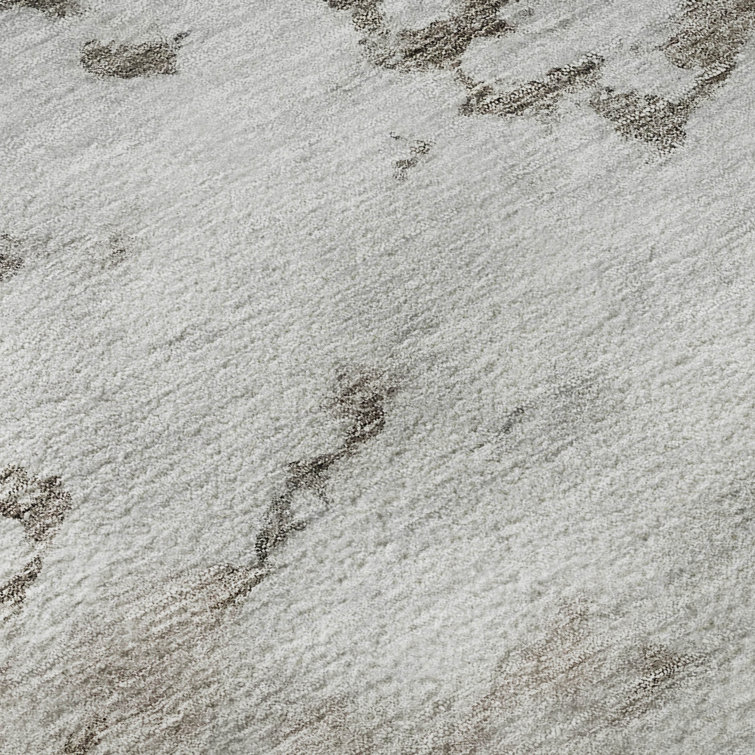Red Rectangular 5' x 7' Washable Synthetic Rug