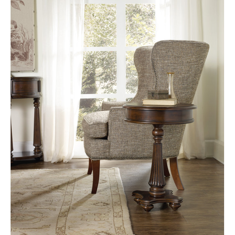 Leesburg Round Brown Wood Traditional End Table