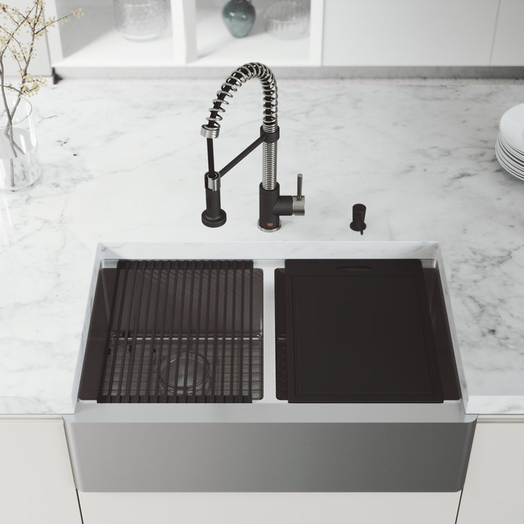 Oxford 33" Stainless Steel Double Bowl Farmhouse Kitchen Sink