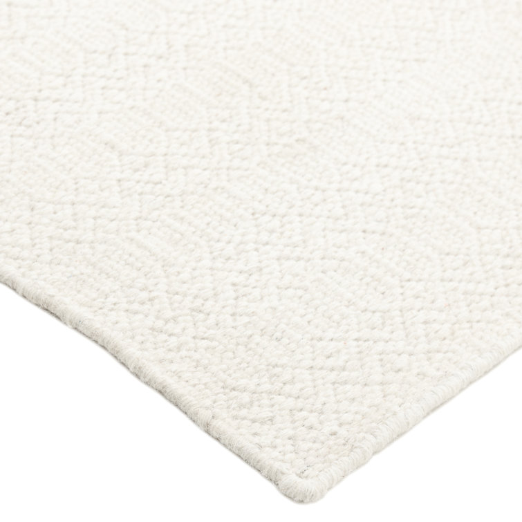 Handmade Ivory Wool 60'' x 36'' Flatweave Area Rug
