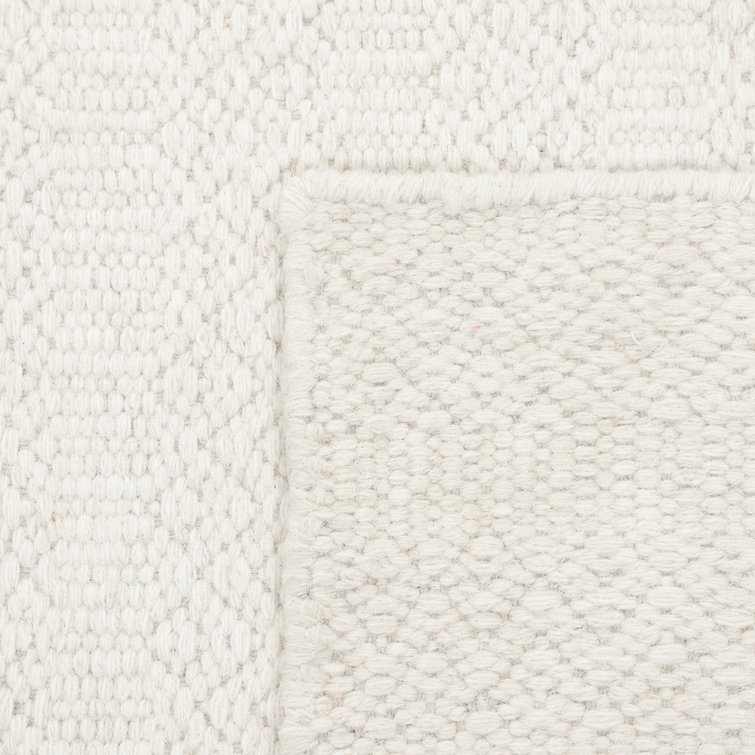 Handmade Ivory Wool 60'' x 36'' Flatweave Area Rug