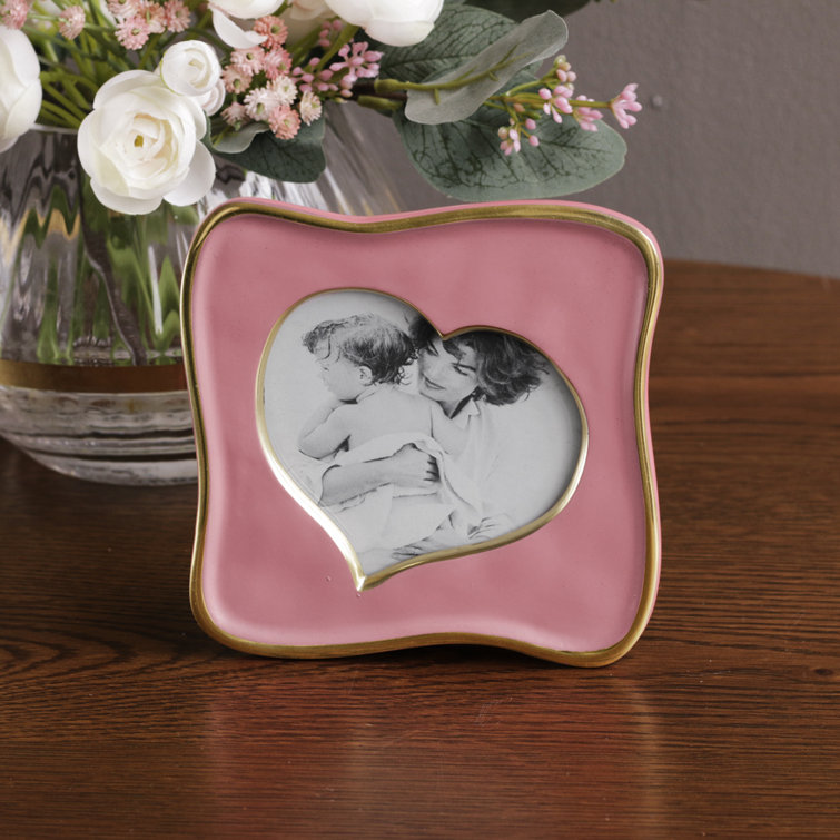 Pistachio Metal Heart-Shaped Tabletop Picture Frame
