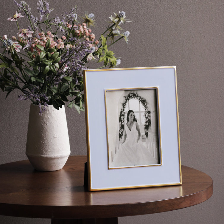 Classic Cream 4x6 Aluminum Tabletop Picture Frame