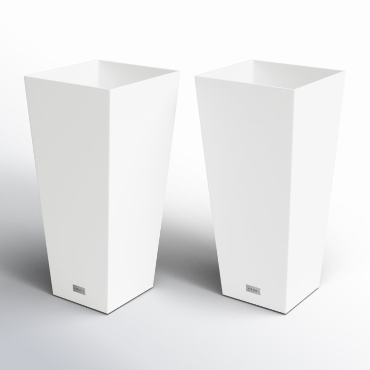 Midland Modern 26" White Recycled Plastic Indoor/Outdoor Planter