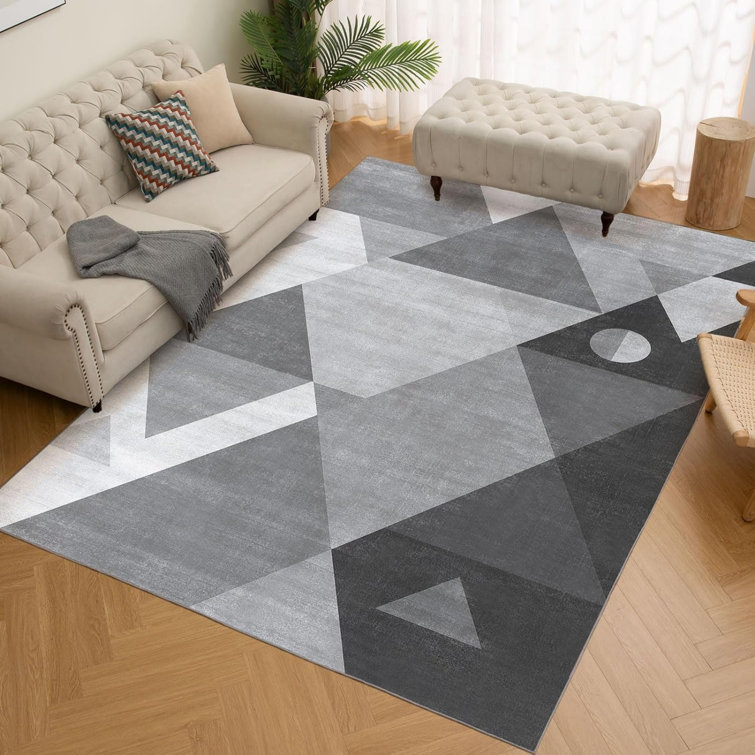 Geometric Gray and Beige Synthetic 8x10 Area Rug