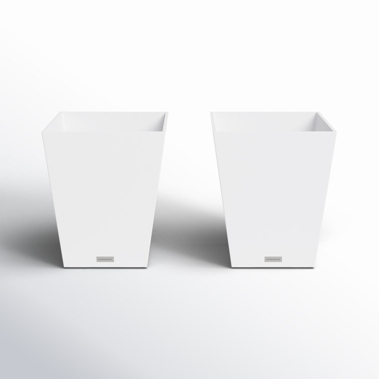 White Recycled Plastic Indoor/Outdoor Planter Set - 22 inch, 2 Pack
